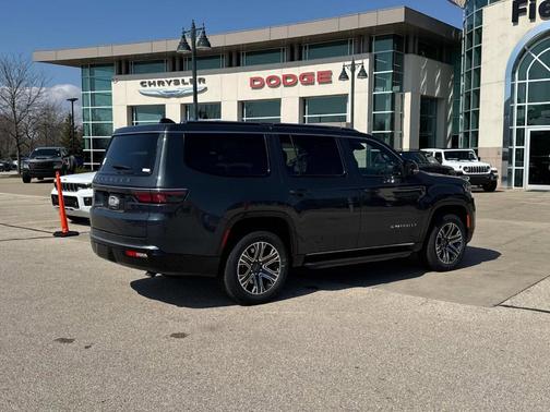 2025 Jeep Wagoneer Base