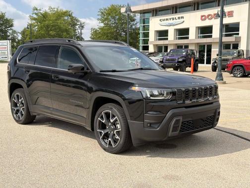 Diamond Black 2026 Jeep Cherokee Overland