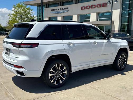 2025 Jeep Grand Cherokee Overland
