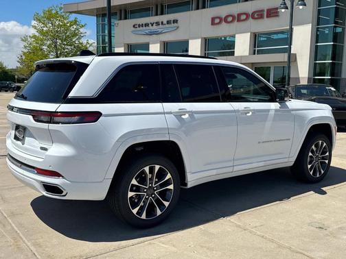 2025 Jeep Grand Cherokee Overland