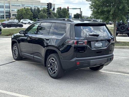 Diamond Black 2026 Jeep Cherokee LAREDO/LIMITED