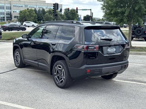 Diamond Black 2026 Jeep Cherokee LAREDO/LIMITED