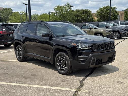 Diamond Black 2026 Jeep Cherokee LAREDO/LIMITED