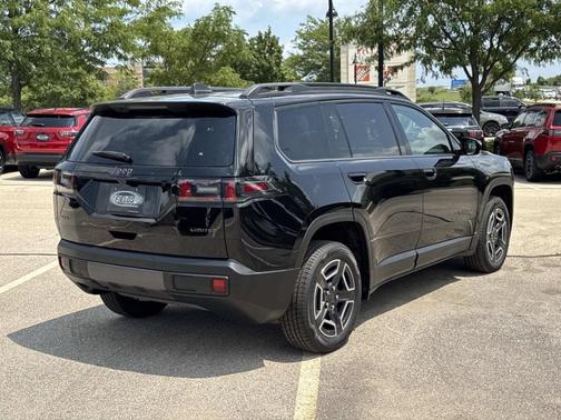 Diamond Black 2026 Jeep Cherokee LAREDO/LIMITED