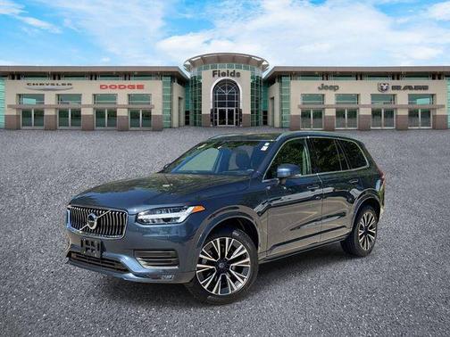 Denim Blue Metallic 2022 Volvo XC90 T6 Momentum 7 Passenger