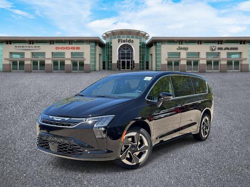 Diamond Black 2027 Chrysler Pacifica LIMITED