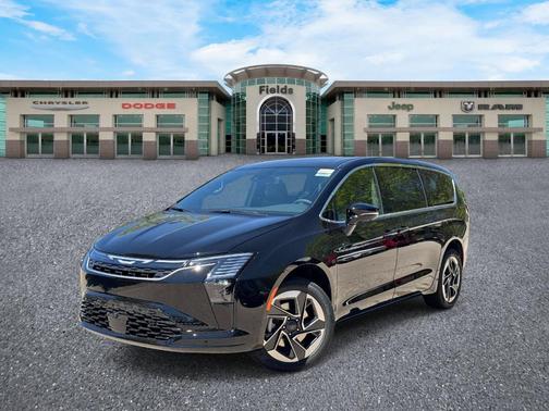 Diamond Black 2027 Chrysler Pacifica LIMITED