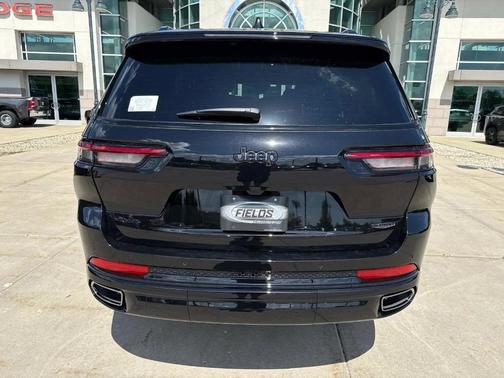2025 Jeep Grand Cherokee L Summit