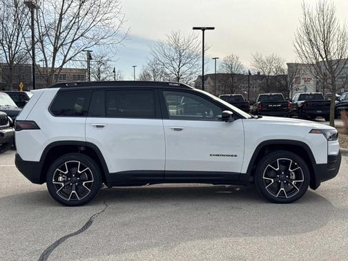 2026 Jeep Cherokee Overland