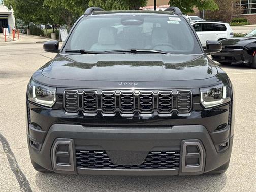 Diamond Black 2026 Jeep Cherokee LAREDO/LIMITED