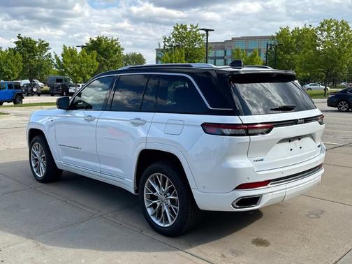2023 Jeep Grand Cherokee 4xe Summit