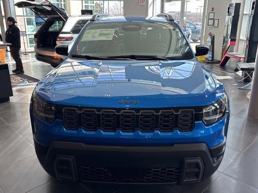 Hydro Blue Pearlcoat 2026 Jeep Cherokee LAREDO/LIMITED