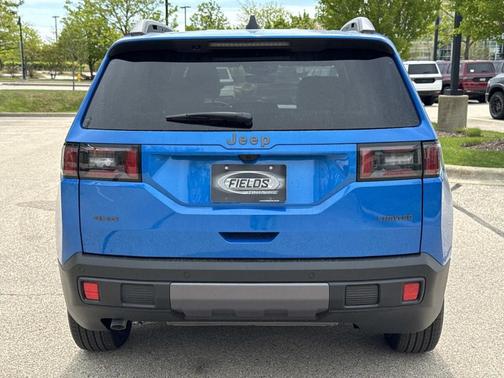Hydro Blue Pearlcoat 2026 Jeep Cherokee LAREDO/LIMITED
