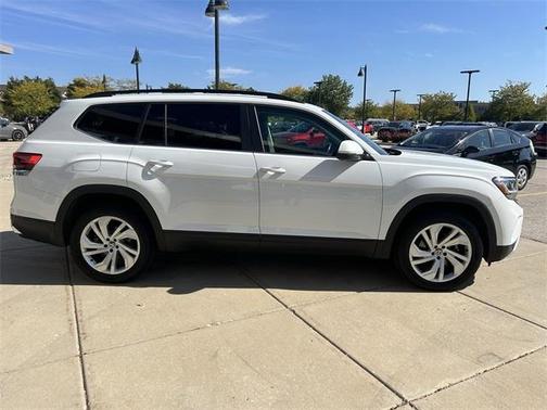 2021 Volkswagen Atlas 3.6L SE w/Technology