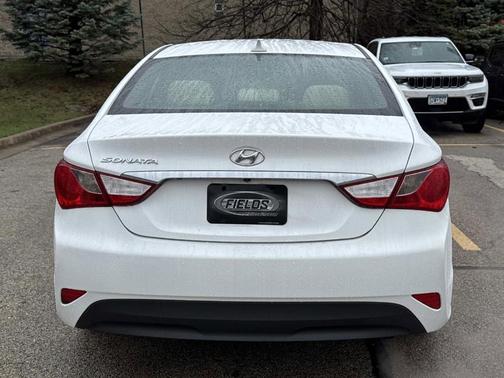 Pearl White 2014 Hyundai SONATA GLS