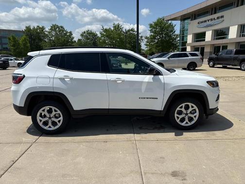 2025 Jeep Compass Latitude