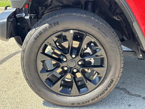 Firecracker Red Clearcoat 2025 Jeep Wrangler 4xe Sahara