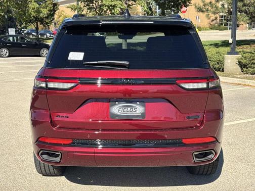 2025 Jeep Grand Cherokee Summit