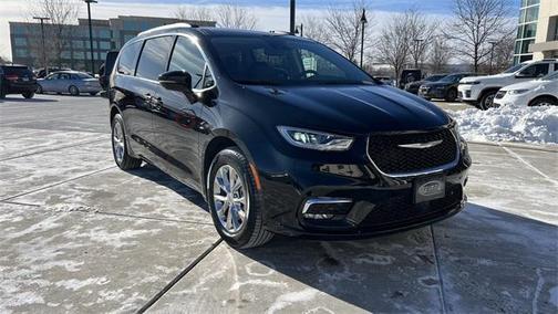 2022 Chrysler Pacifica Touring-L