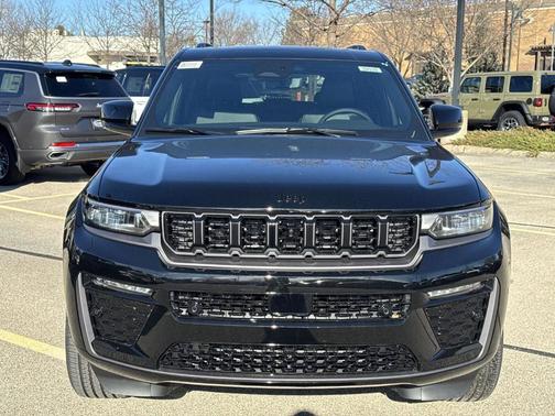 2026 Jeep Grand Cherokee Limited Reserve 4x4