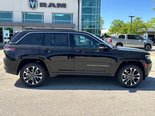 2025 Jeep Grand Cherokee Overland