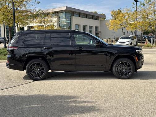 2025 Jeep Grand Cherokee L Summit
