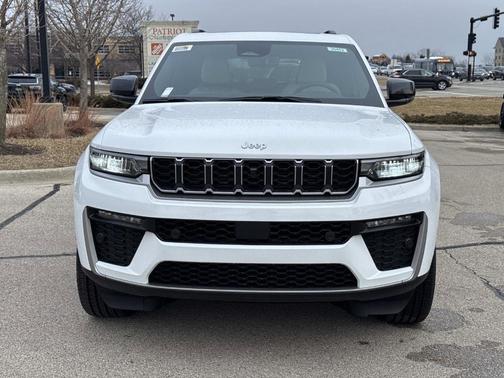 Bright White 2026 Jeep Grand Cherokee Limited 4x4