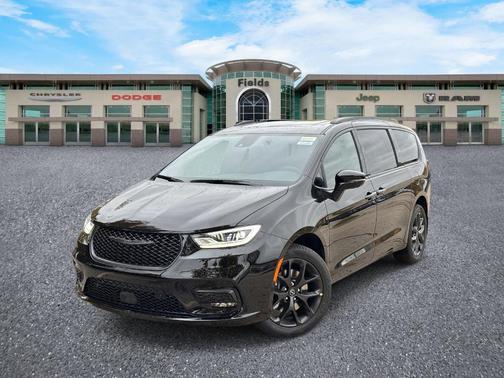 2026 Chrysler Pacifica Select AWD