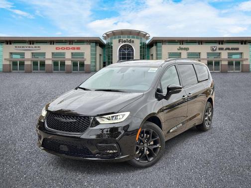 2026 Chrysler Pacifica Select AWD