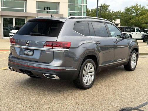 Platinum Gray Metallic 2021 Volkswagen Atlas 3.6 V6 SEL