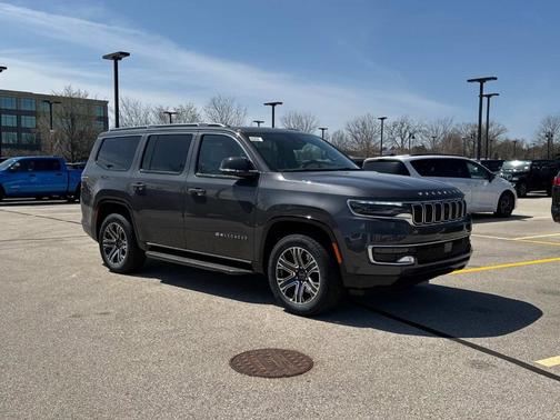 2025 Jeep Wagoneer Base