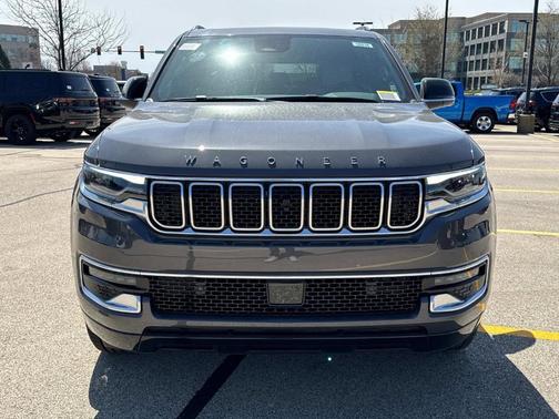 2025 Jeep Wagoneer Base
