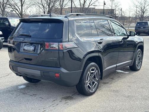 Diamond Black 2026 Jeep Cherokee LAREDO/LIMITED