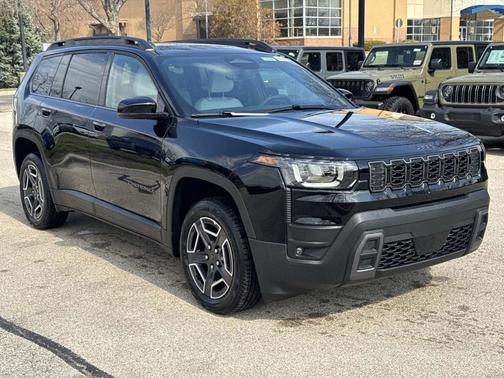 Diamond Black 2026 Jeep Cherokee LAREDO/LIMITED