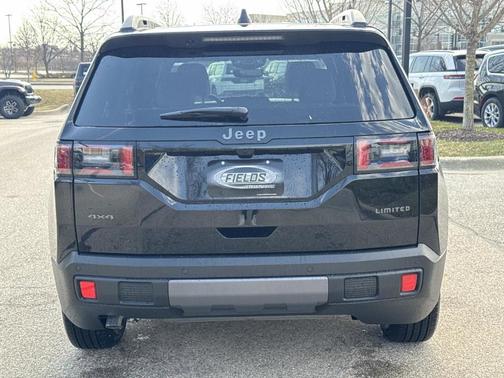 Diamond Black 2026 Jeep Cherokee LAREDO/LIMITED