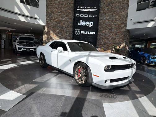 White Knuckle Clearcoat 2023 Dodge Challenger SRT Hellcat