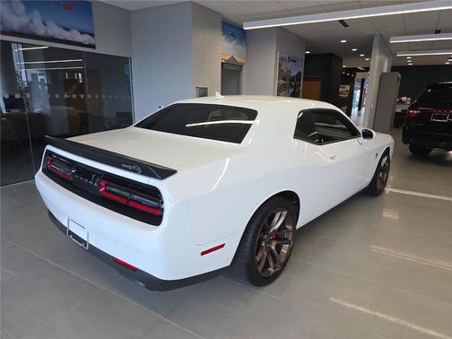 White Knuckle Clearcoat 2023 Dodge Challenger SRT Hellcat