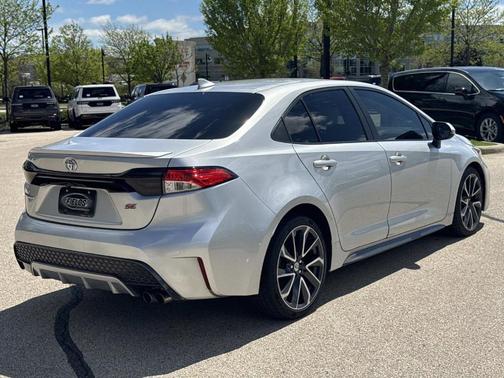 Classic Silver Metallic 2020 Toyota Corolla SE
