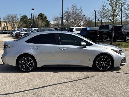 Classic Silver Metallic 2020 Toyota Corolla SE