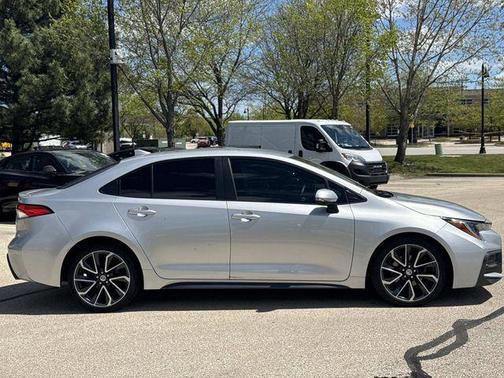 Classic Silver Metallic 2020 Toyota Corolla SE