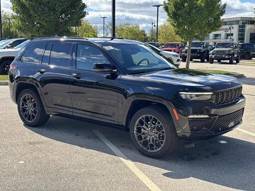 2025 Jeep Grand Cherokee Summit