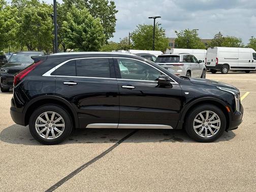 2021 Cadillac XT4 Premium Luxury
