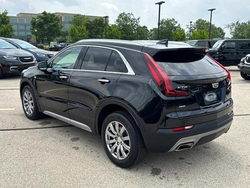 2021 Cadillac XT4 Premium Luxury