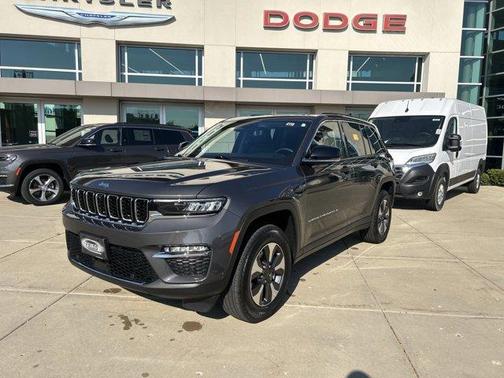2022 Jeep Grand Cherokee 4xe Base