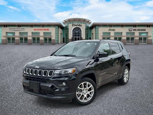 Diamond Black 2024 Jeep Compass Latitude Lux