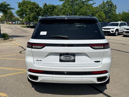 2025 Jeep Grand Cherokee Summit