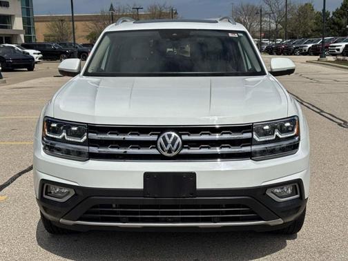 Pure White 2019 Volkswagen Atlas 3.6L SEL Premium