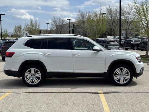 Pure White 2019 Volkswagen Atlas 3.6L SEL Premium