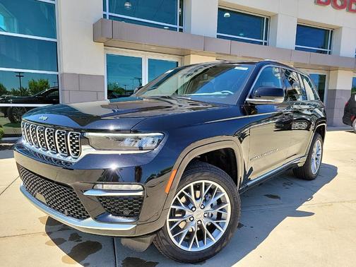 2022 Jeep Grand Cherokee Summit