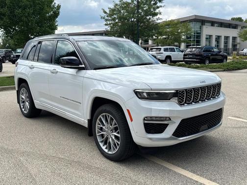 2025 Jeep Grand Cherokee Summit